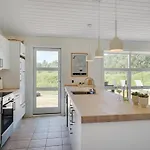 Veiko - 1-2km From The Sea By Interhome